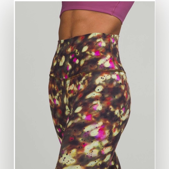 Lululemon Align High-Rise Pant 28" in Soft Focus Splatter Green Multi - Picture 3 of 9